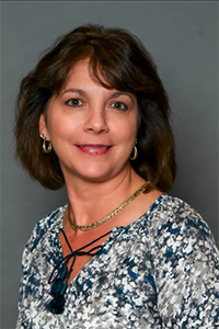 Dawn.Thut headshot_200x300